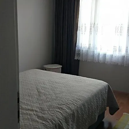 Serefvural Lejlighed *